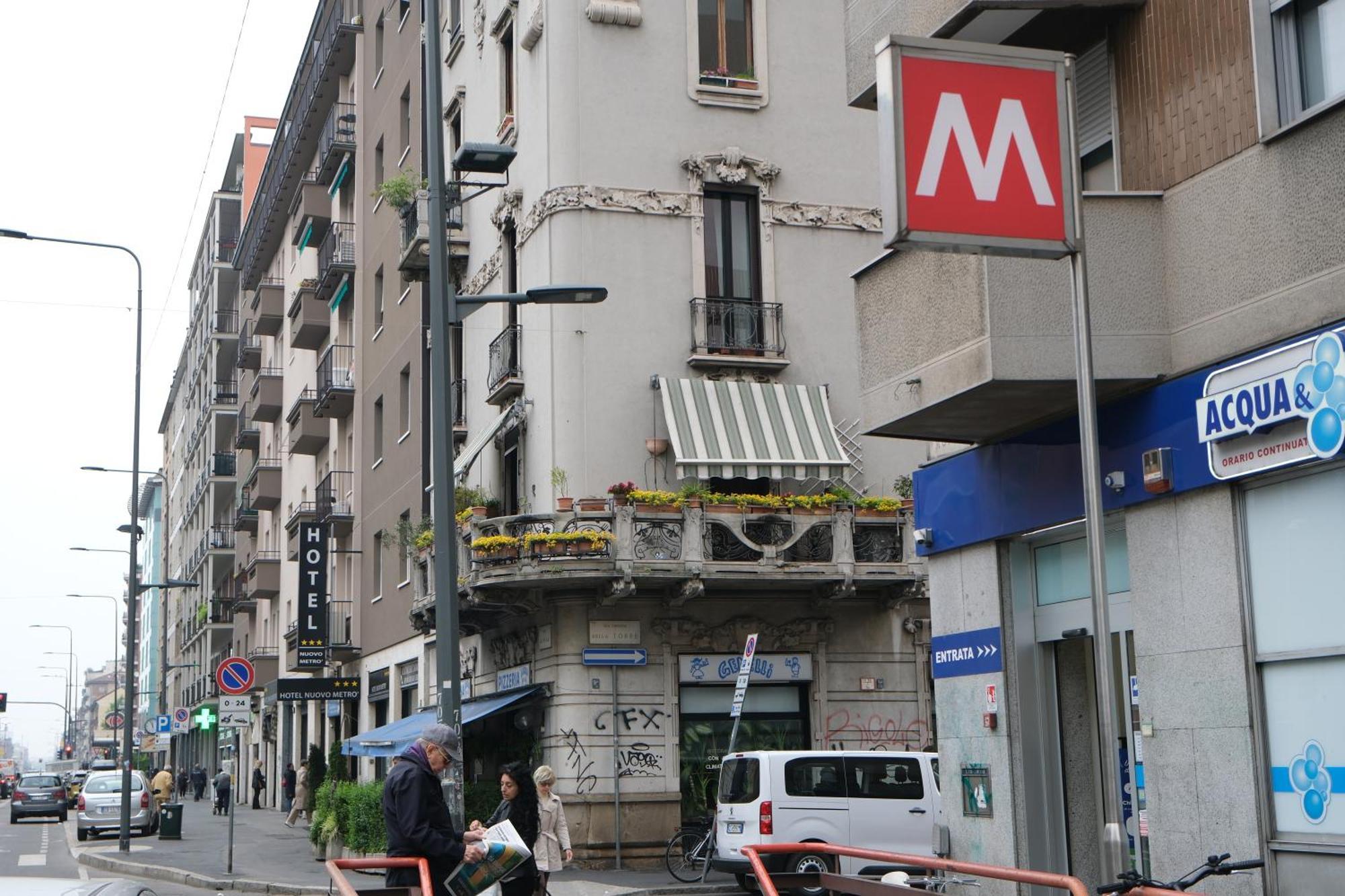 Hotel Nuovo Metro Milan Bagian luar foto
