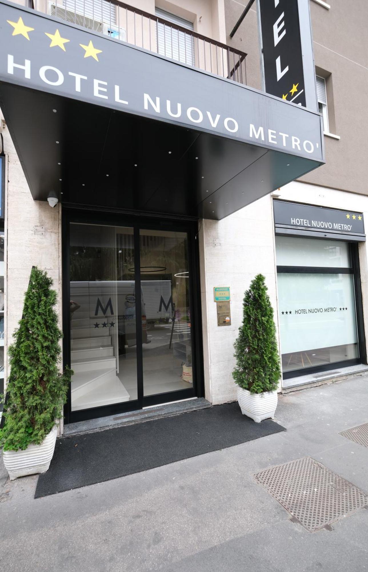 Hotel Nuovo Metro Milan Bagian luar foto